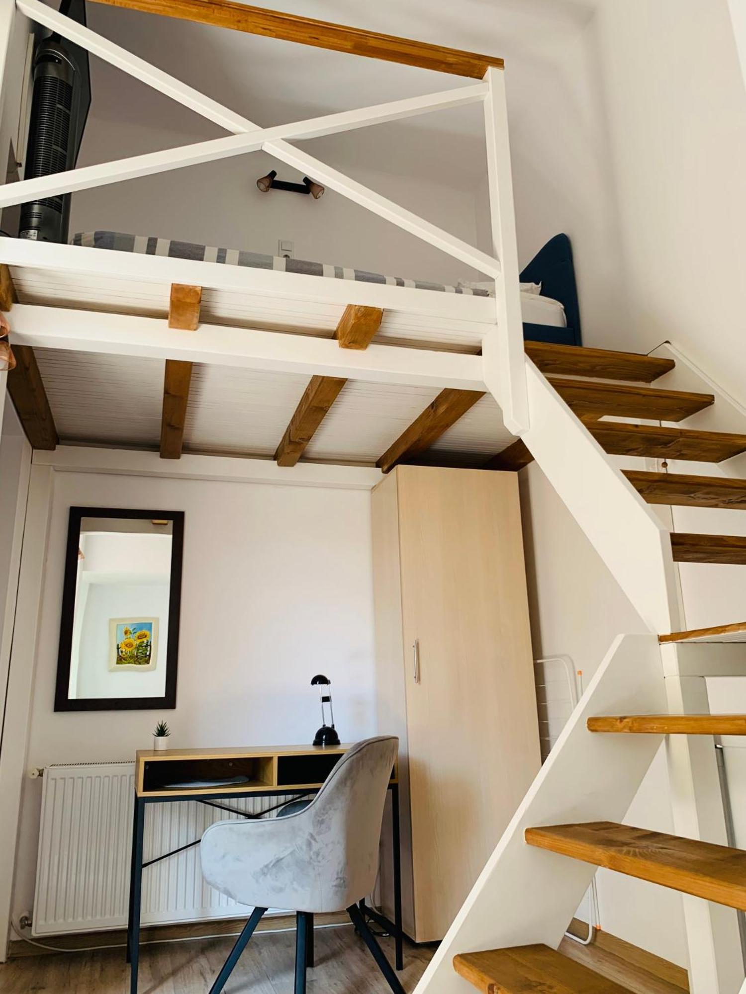 Charming Central Apartments Cluj-Napoca Ngoại thất bức ảnh